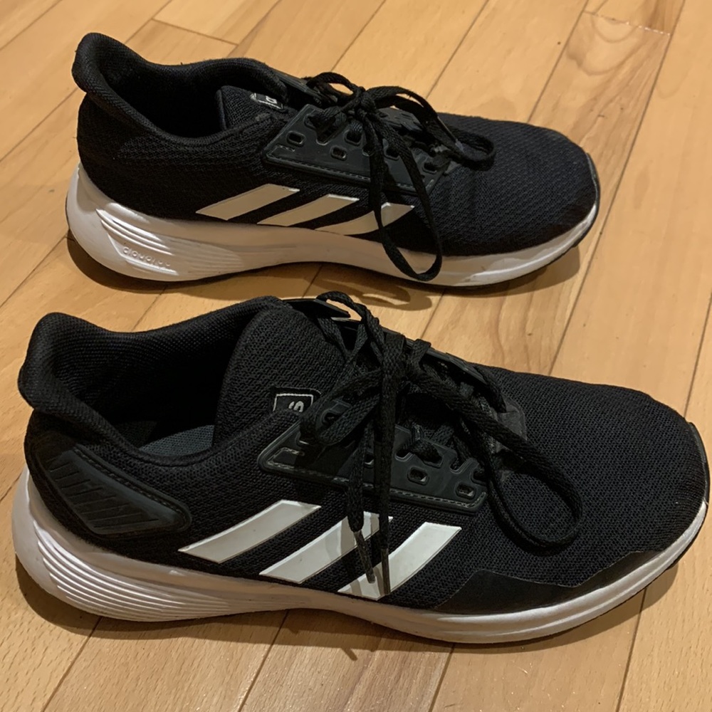 Adidas Cloud Foam athletic shoes- size 6